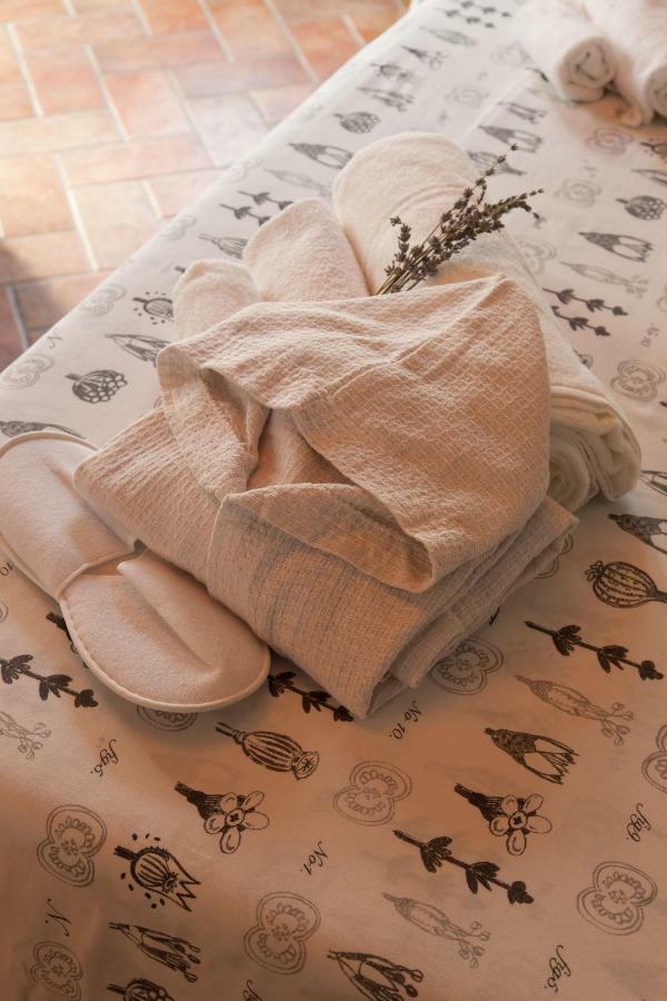 Casal Di Peppe B&B Orentano Экстерьер фото
